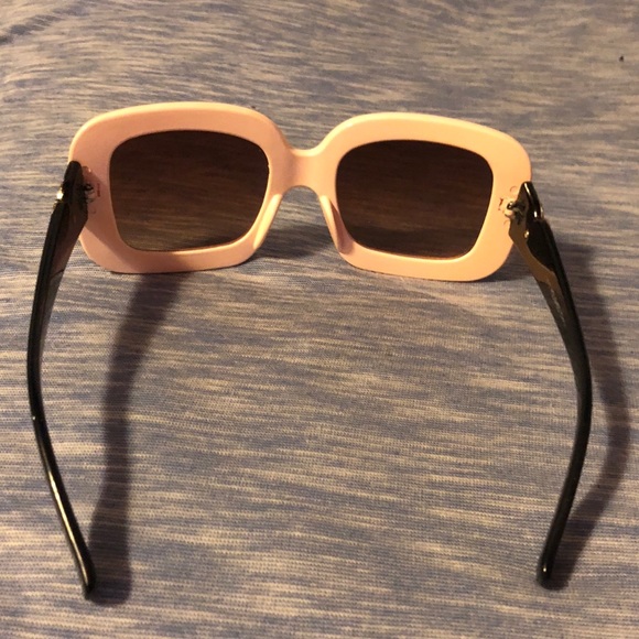 Chic oversized white square sunglasses black - Picture 6 of 7